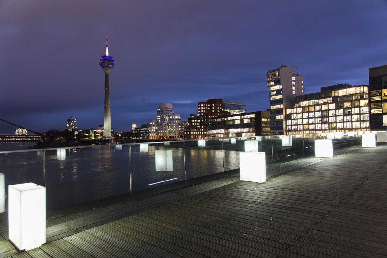 Hotel Berolina Haus à Düsseldorf Extérieur photo